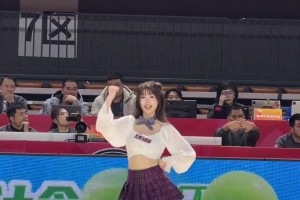 活力十足！广州龙狮啦啦队员这身材+颜值很难不爱啊~